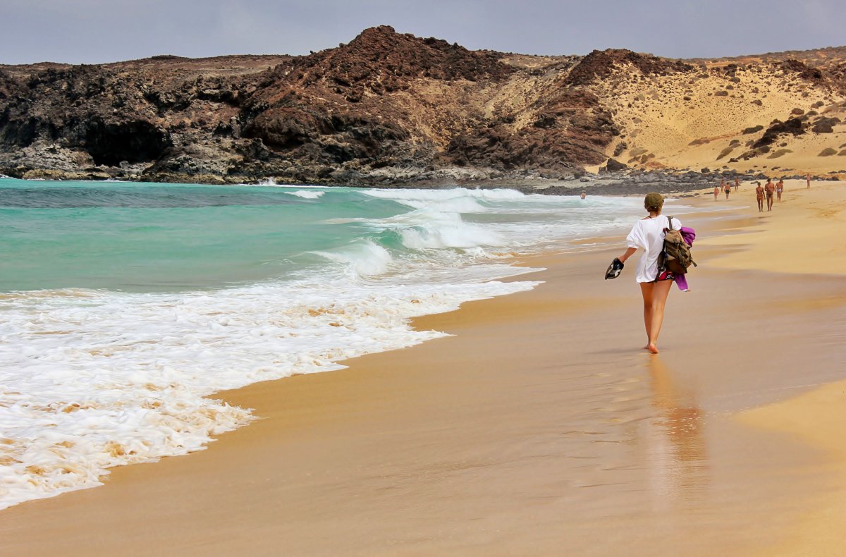 Descubra a Praia de Las Conchas: Um Paraíso Escondido - spiaggia di las Conchas | Secret World Trip Planner