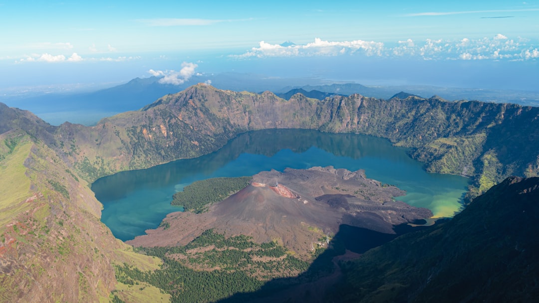 Треккинг в Сембалун Ринджани: Невероятное Приключение - Kabupaten Lombok Timur | Secret World Trip Planner