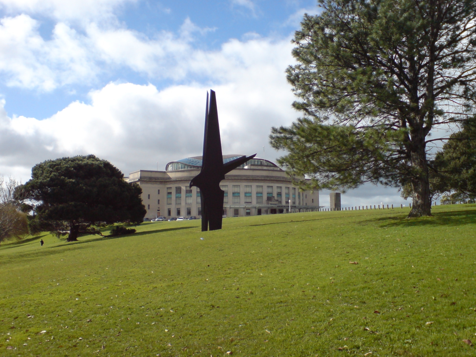 Kaitiaki: La escultura guardián de Auckland - Auckland | Secret World Trip Planner