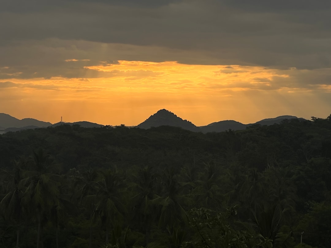 Impresionantes atardeceres en Sunrise Land Lombok - East Lombok Regency | Secret World Trip Planner