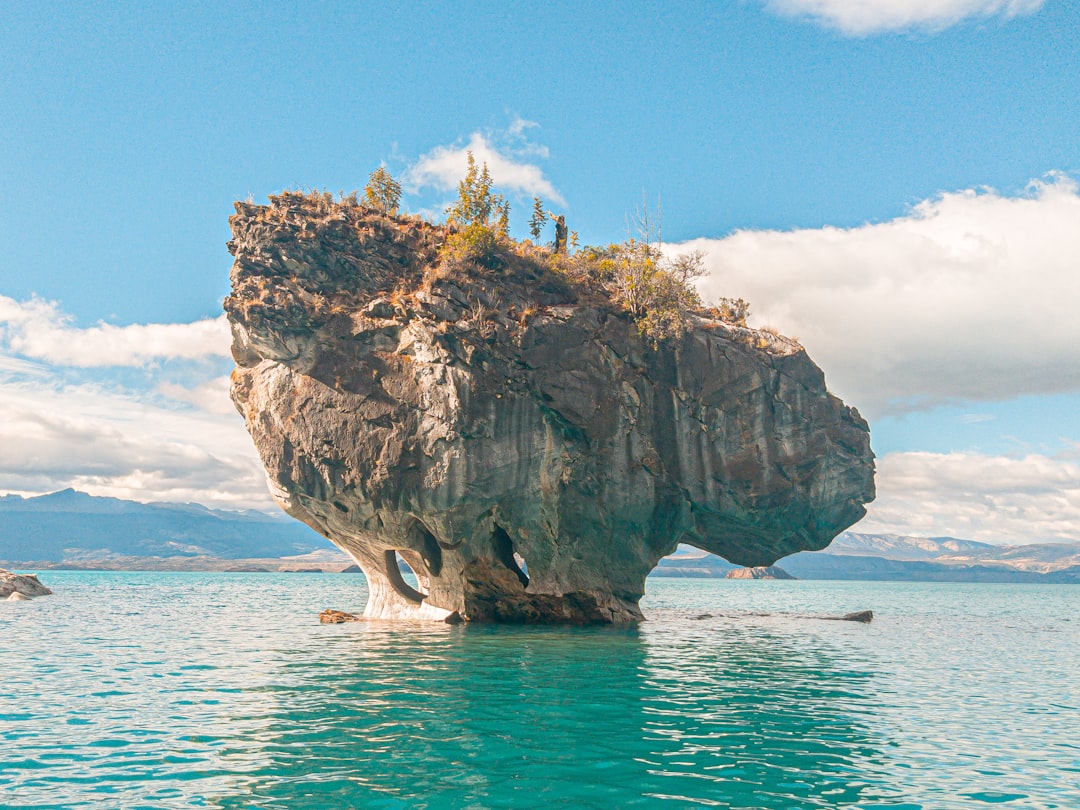 Esplorando Cathedral Cavern: Un Tesoro Nascosto nel Regno Unito - Little Langdale | Secret World Trip Planner