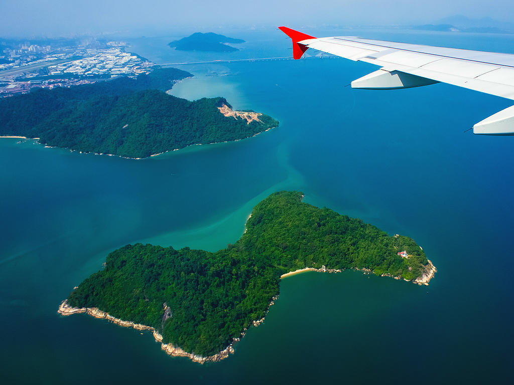 Aeroplane: la canzone che ha fatto vibrare la Malaysia — Melaka