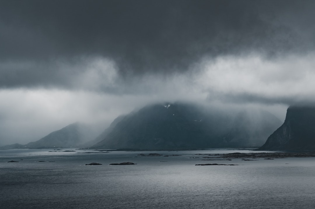 Henningsvær: aurore e natura selvaggia alle Lofoten - Henningsvaer | Secret World Trip Planner