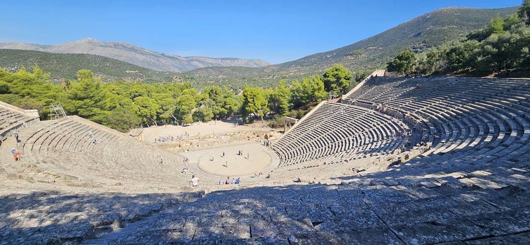 Teatro di Kourion: spettacoli sul mare di Cipro - MV7Q+P49 4620 | Secret World Trip Planner
