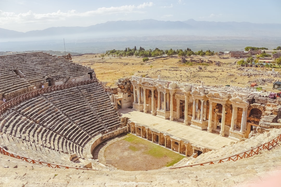Anfiteatro de El Jem: el Coliseo de Túnez - Route Mahdia | Secret World Trip Planner