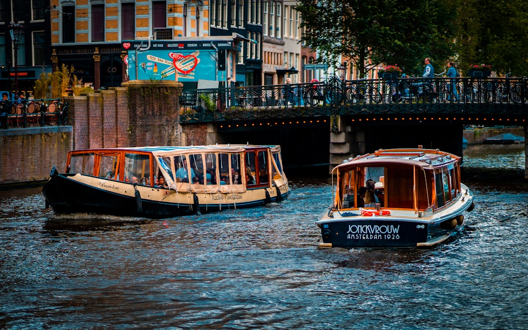 Alternativas ao Wanderlog 2026: melhores apps para Amsterdã - Amsterdam | Secret World Trip Planner