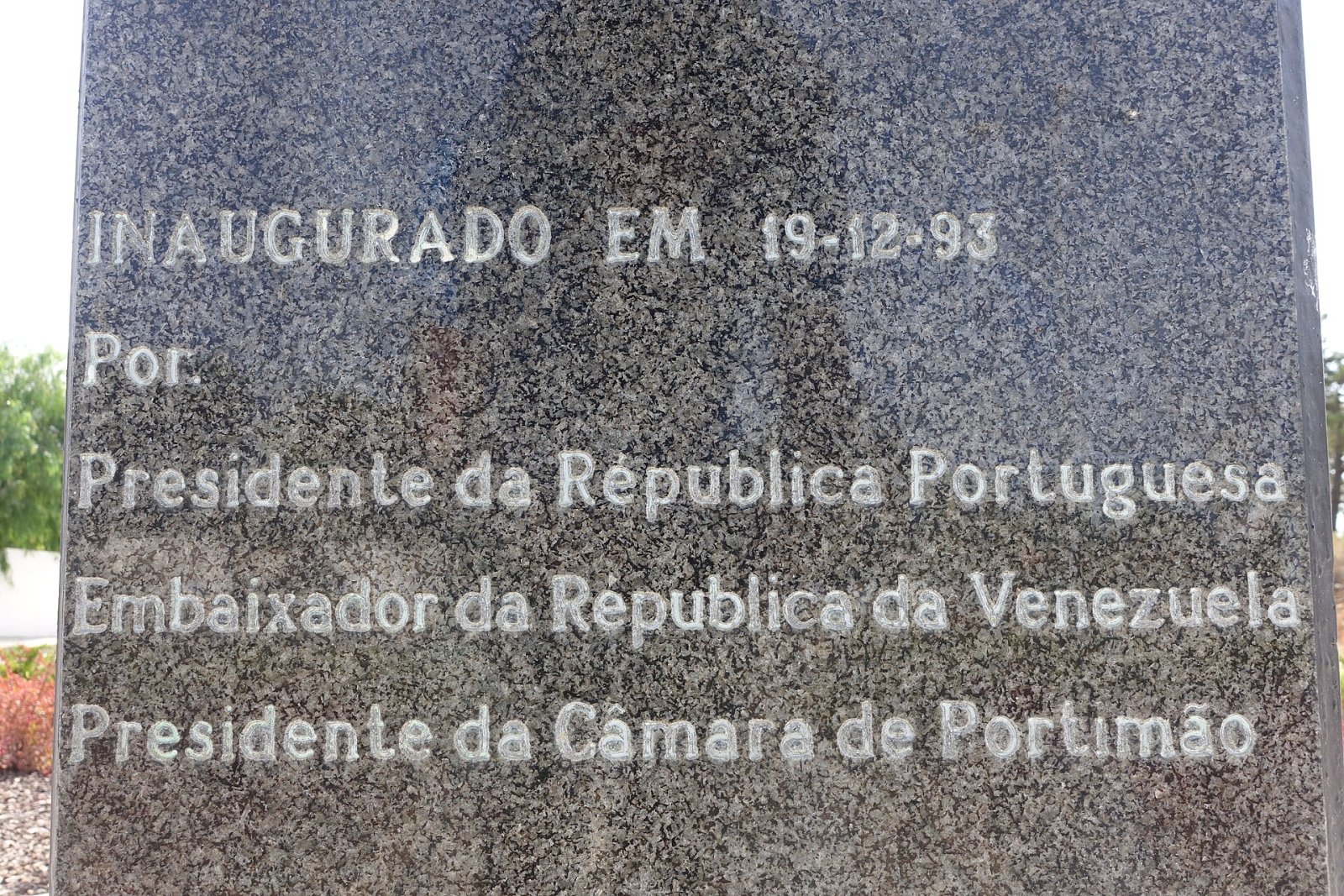 Descubra Simon Bolivar: História e Cultura em Portugal - Igreja | Secret World Trip Planner
