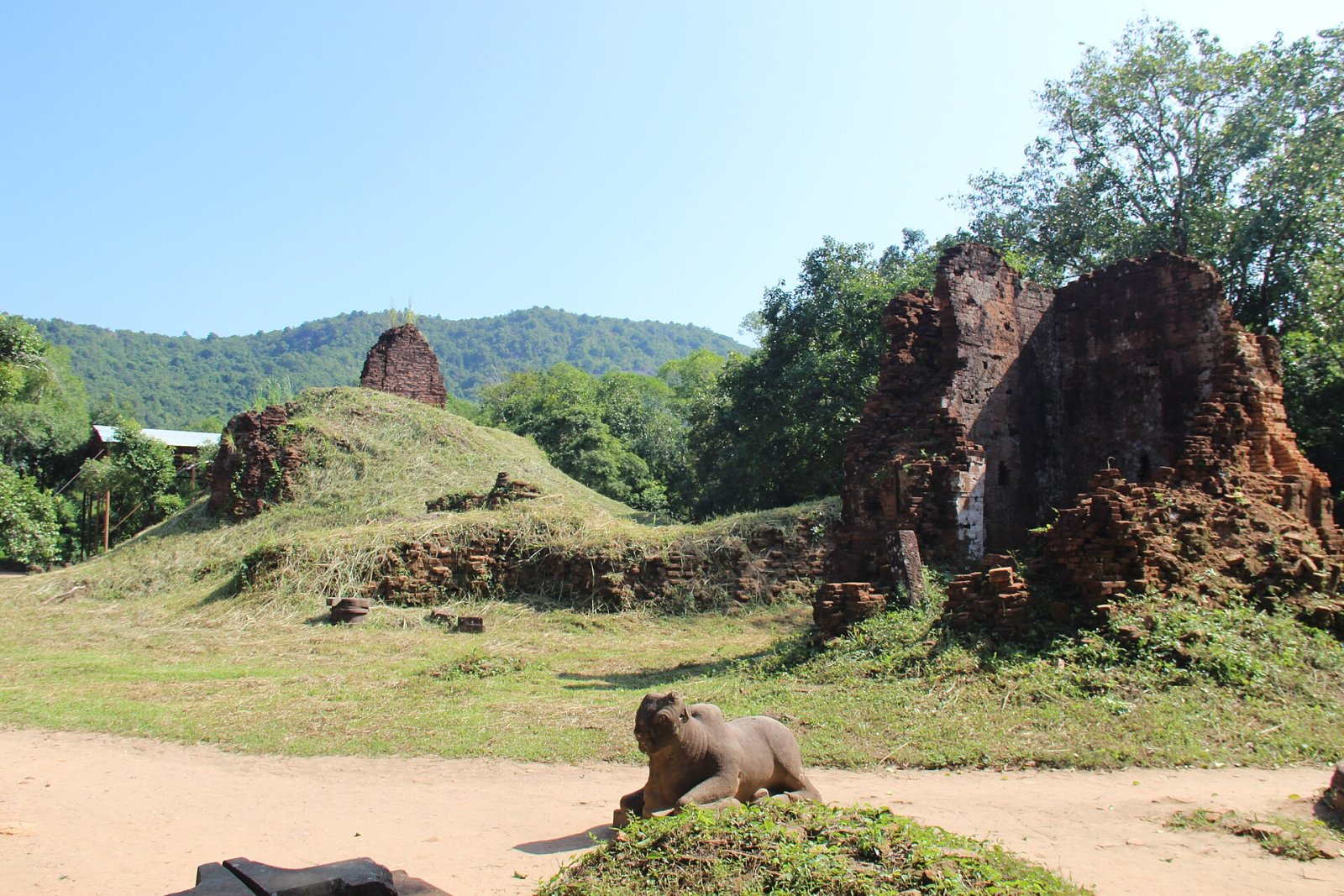 Descubriendo Group F: un rincón de historia en Vietnam - Thu Bồn | Secret World Trip Planner