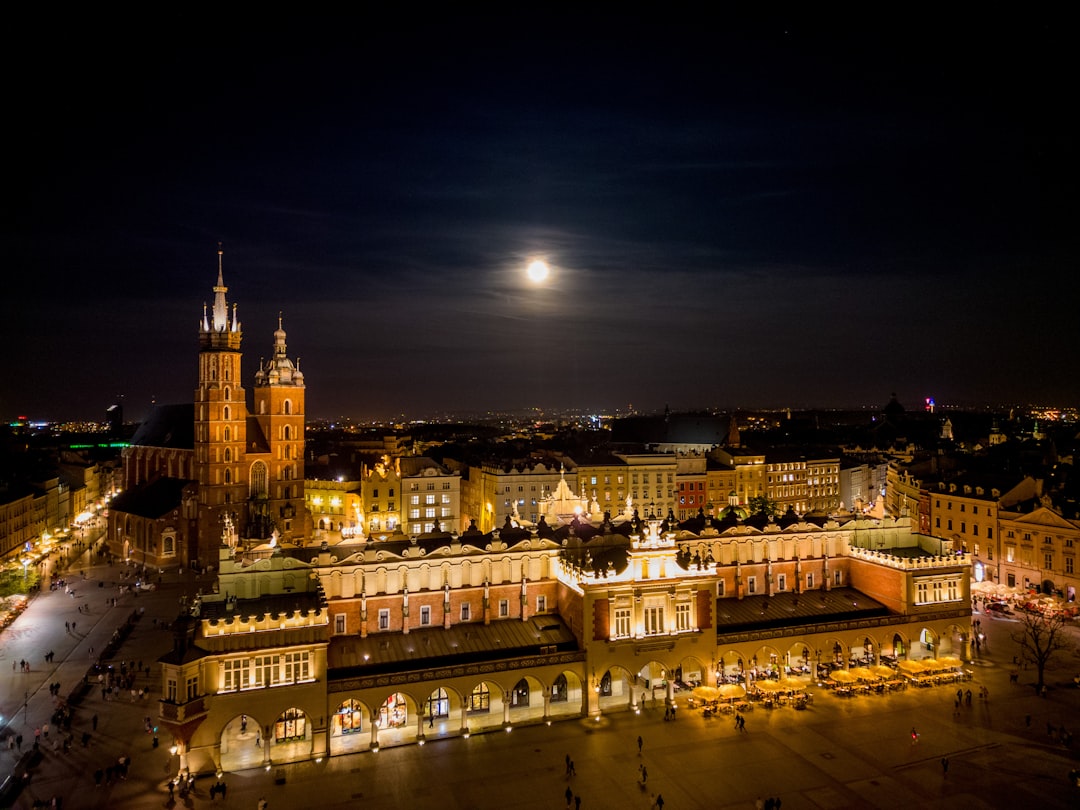Musée de l'Histoire de Cracovie : 21 bâtiments historiques - Rynek Główny 35 | Secret World Trip Planner