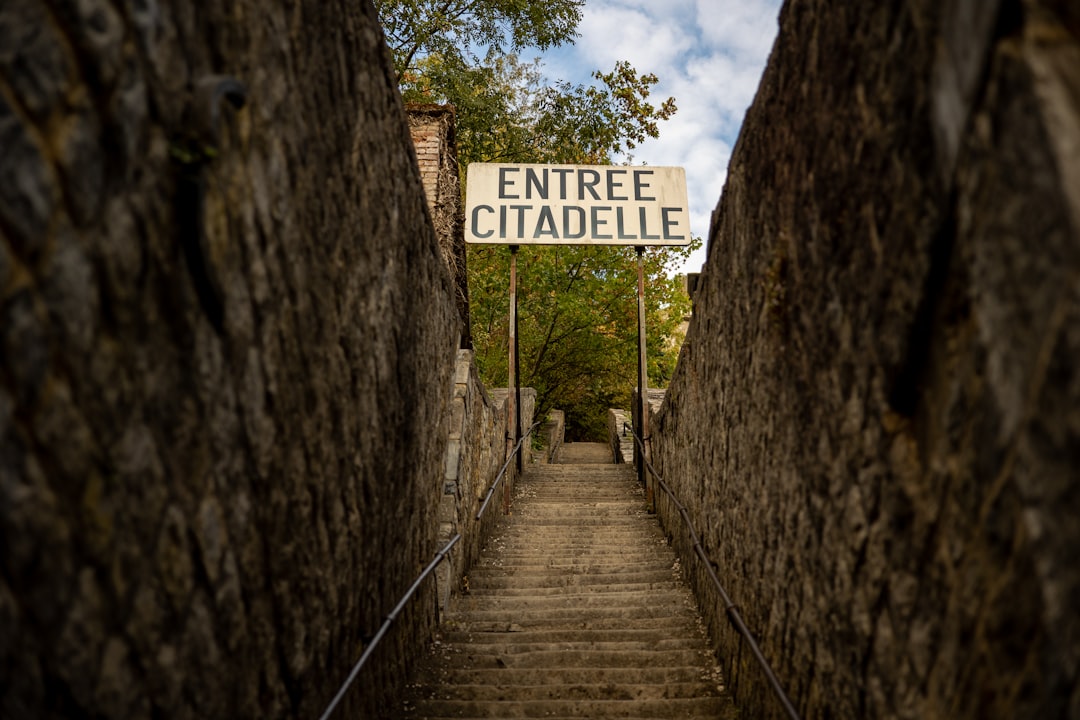 Chemin de la Mâture: o caminho esculpido na rocha - Chem. de la Mâture | Secret World Trip Planner