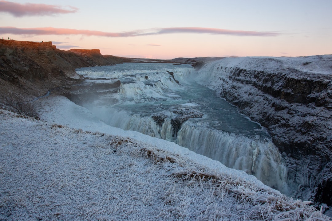 Gullfoss: 아이슬란드의 황금 폭포 - 8VGH+RFR | Secret World Trip Planner