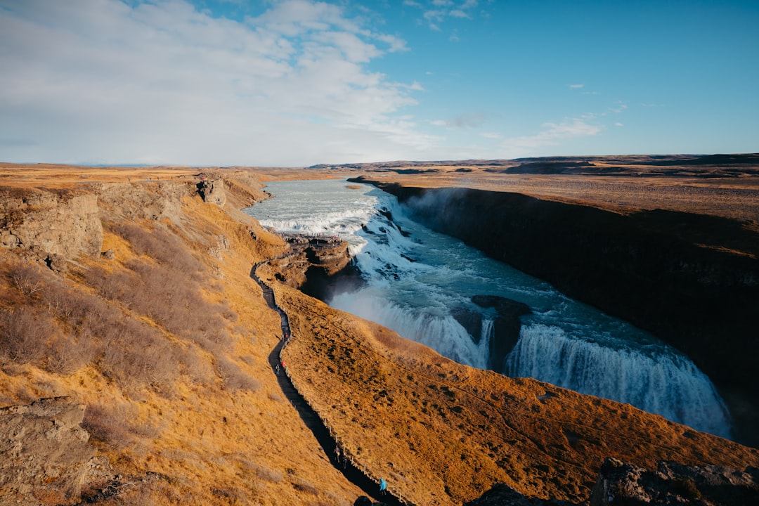 Gullfoss: アイスランドの黄金の滝 - 8VGH+RFR | Secret World Trip Planner