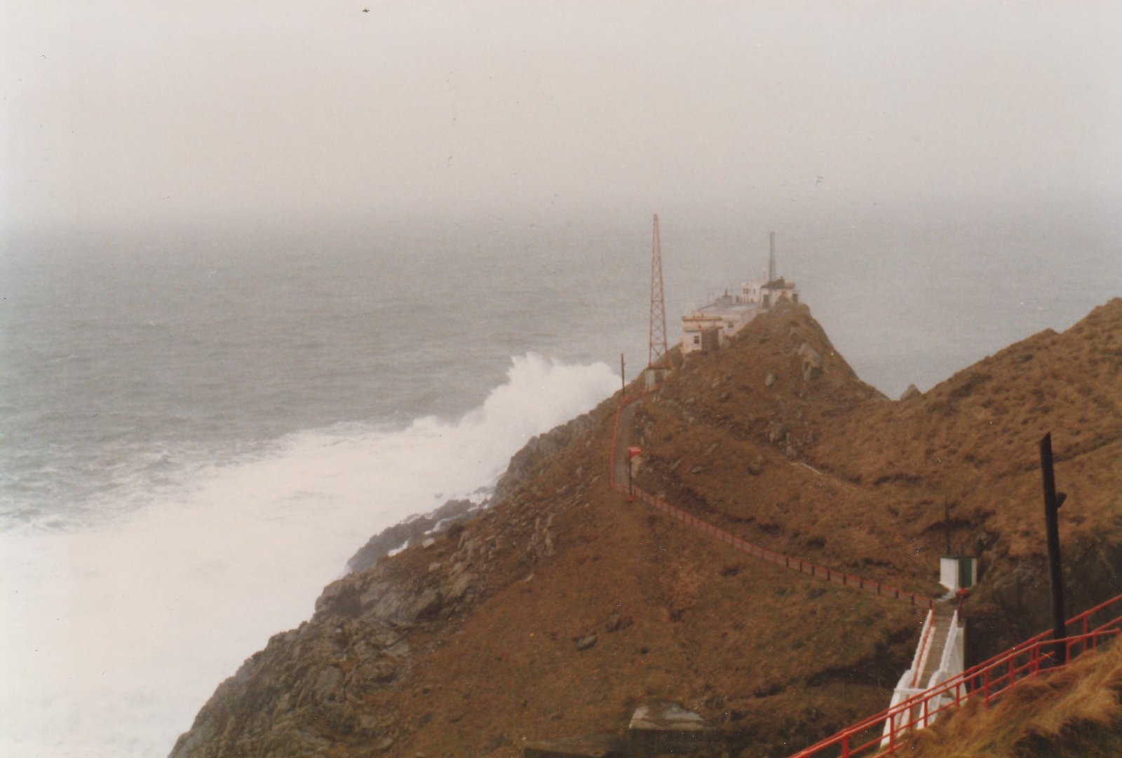 Mizen Head Lighthouse: Um Farol no Coração da Irlanda - Comeenavrick | Secret World Trip Planner