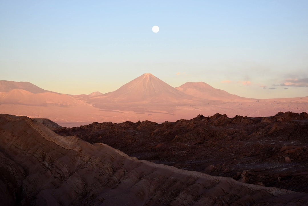月の谷:アタカマの月面砂漠 - San Pedro de Atacama | Secret World Trip Planner
