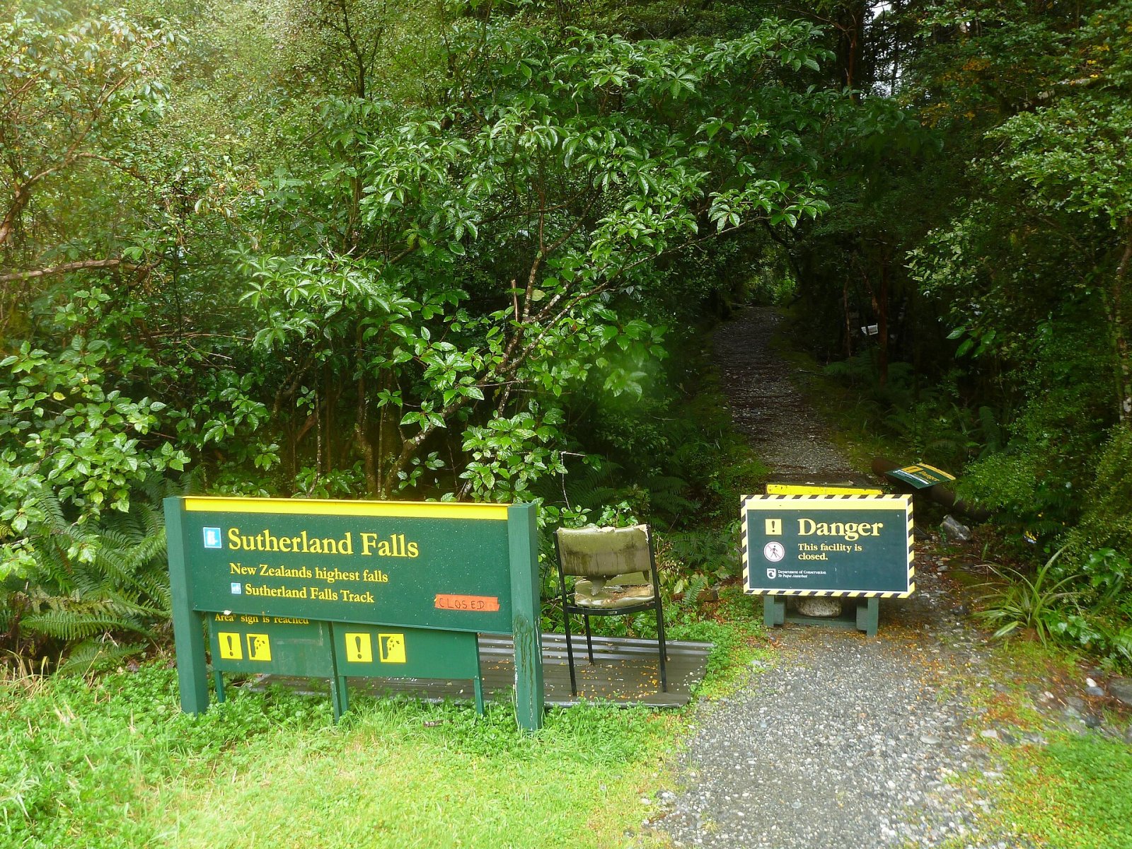 Sutherland Falls: A Cachoeira Mais Alta da Nova Zelândia - Milford Track | Secret World Trip Planner