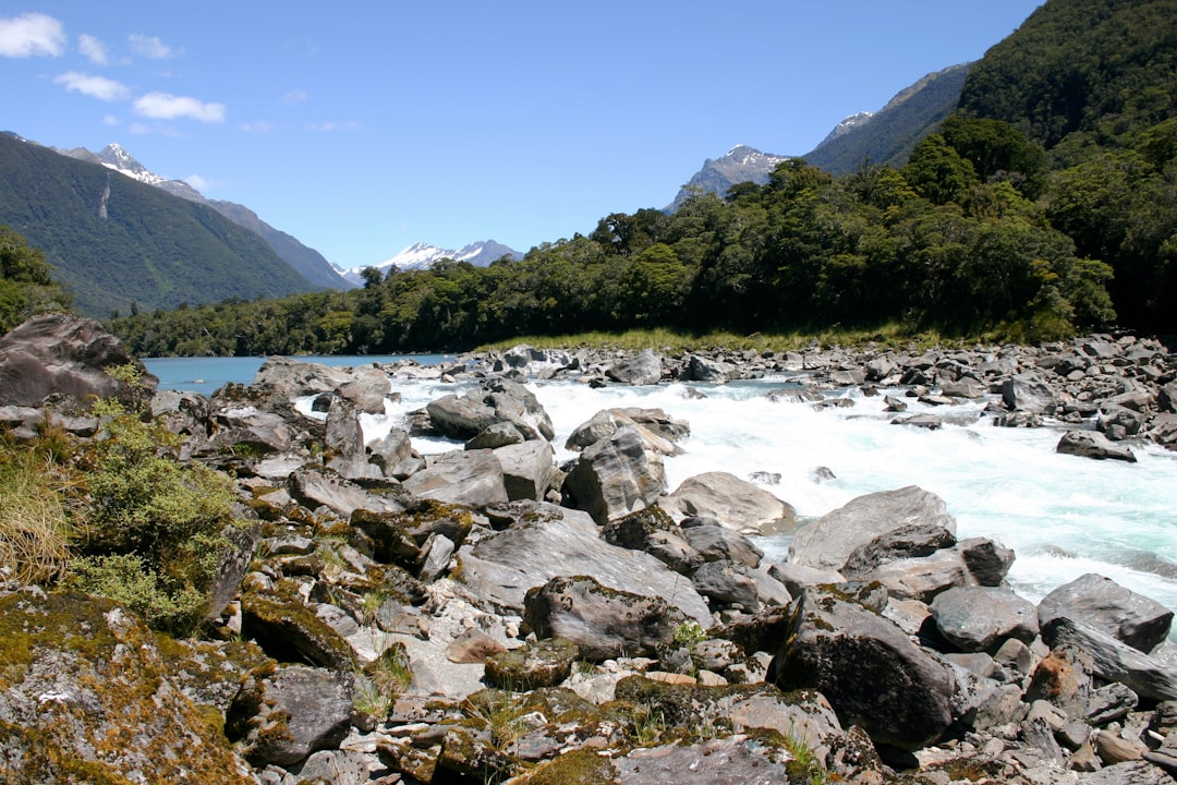 Scopri le Silica Rapids: un gioiello della Nuova Zelanda - Waimarino | Secret World Trip Planner