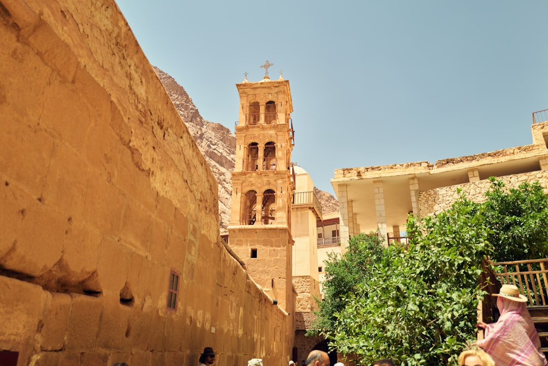 Descubra a Igreja Maronita no Egito: um tesouro cultural - Almazah | Secret World Trip Planner