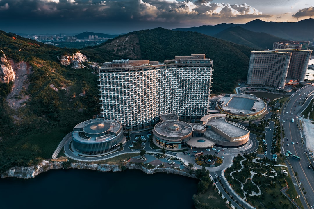 Deokgu Oncheon : source naturelle dans les montagnes d'Uljin - Uljin | Secret World Trip Planner