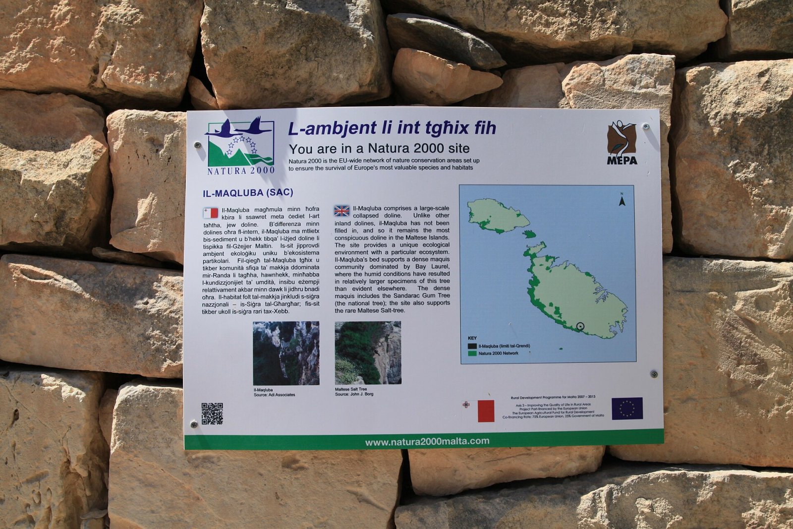 Entdecken Sie Maqluba: Ein Naturjuwel in Malta - RFJ4+CMV | Secret World Trip Planner