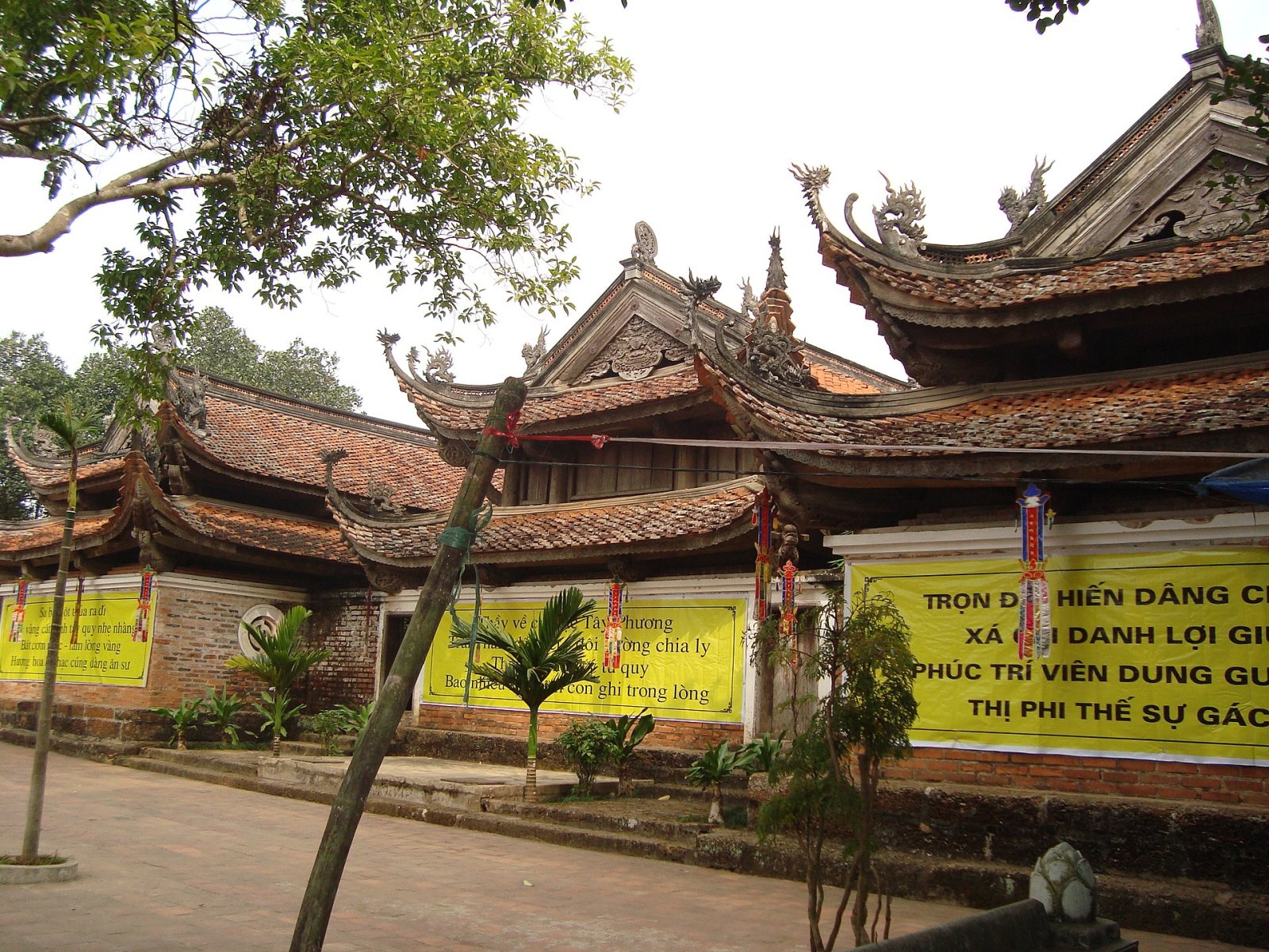 ベトナムの文化的宝石、チュア・タイフォンを発見しよう - Thach That | Secret World Trip Planner