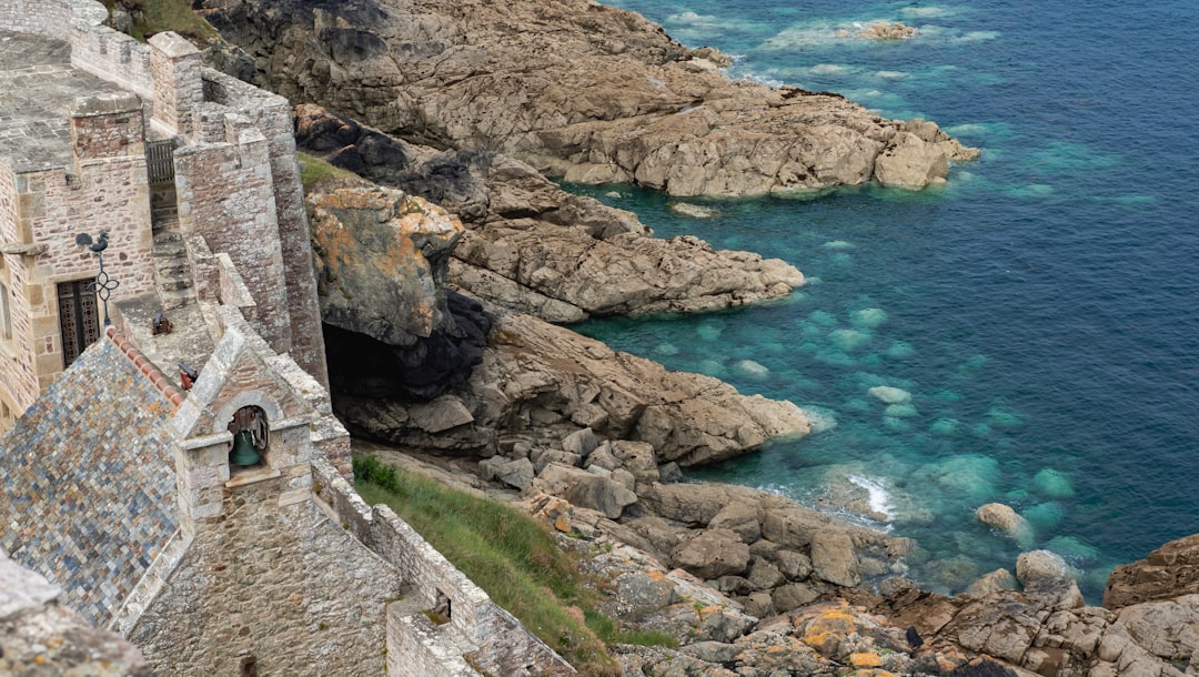 Grotta de Clamouse: cristais brancos no Hérault - D4 | Secret World Trip Planner