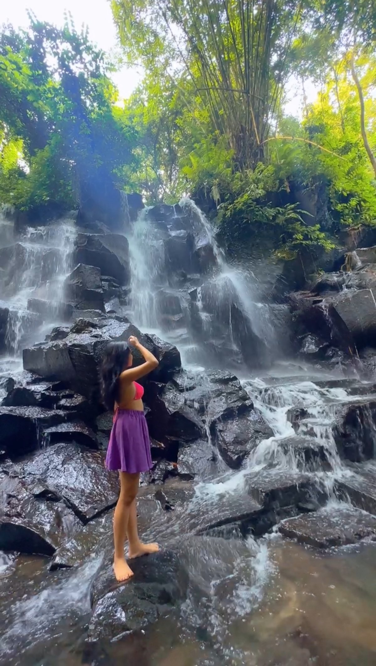 Kanto Lampo: Die beeindruckende Wasserfall-Treppe in Bali - Kabupaten Gianyar | Secret World Trip Planner