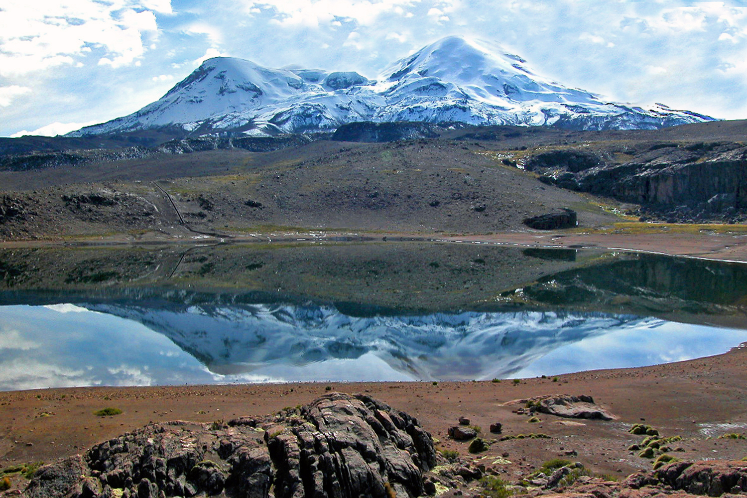 Descubra o Nevado Coropuna: uma joia da natureza peruana - Mauca Llacta | Secret World Trip Planner
