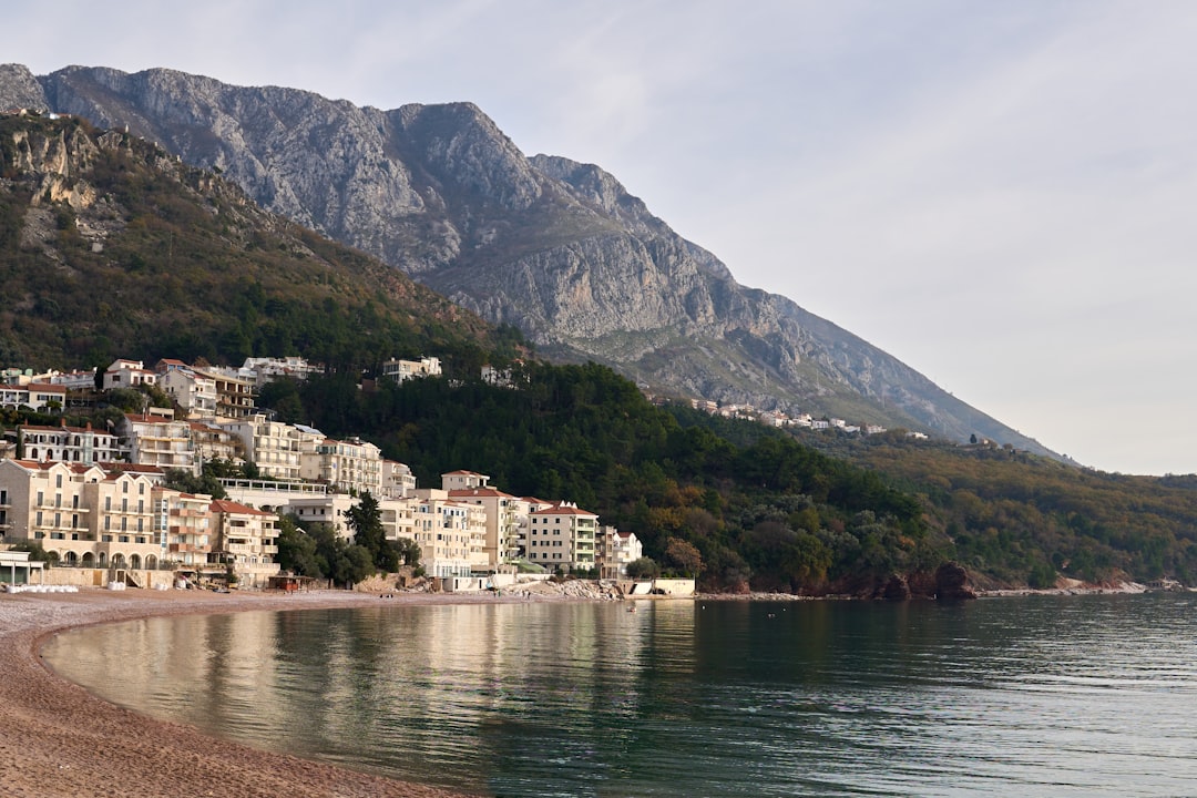 Scopri il Belveder in Montenegro: Un'esperienza senza pari - Cetinje | Secret World Trip Planner