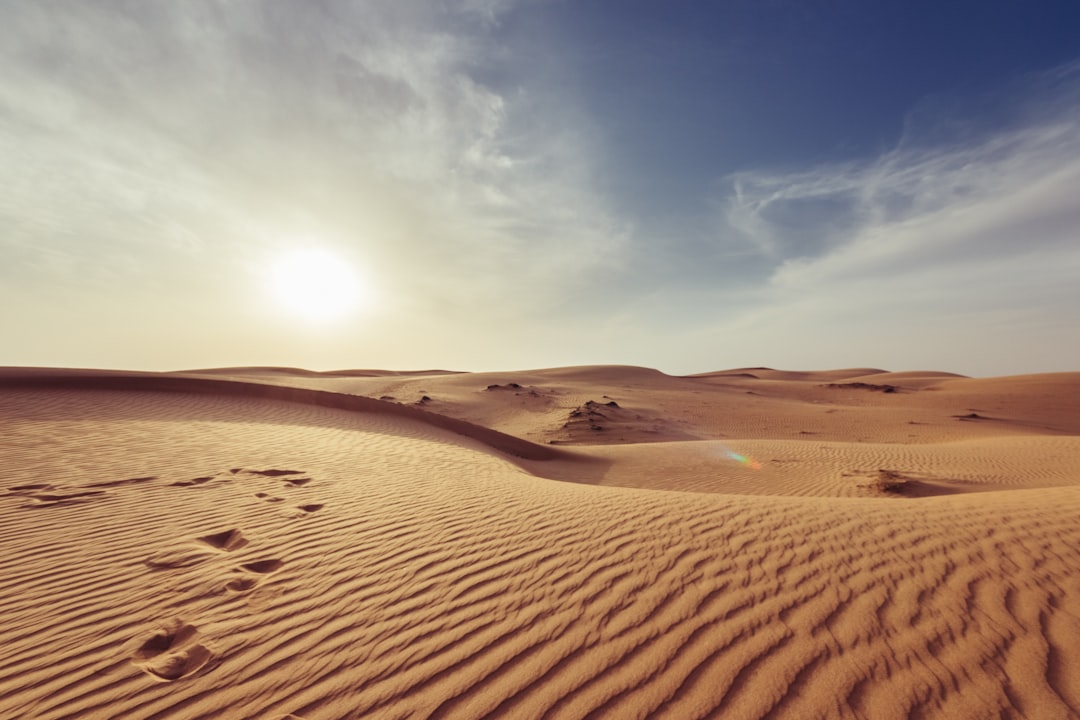 Wahiba Sands : randonnée dans les dunes d'Oman - Al Ghubrah Ash Shamaliyyah | Secret World Trip Planner