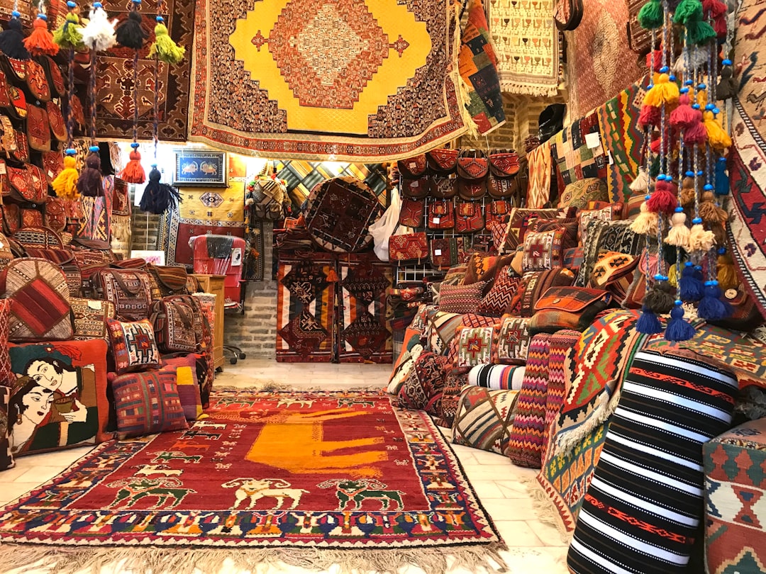 Vakil Bazaar em Shiraz: o coração do bazar persa - District 8 | Secret World Trip Planner