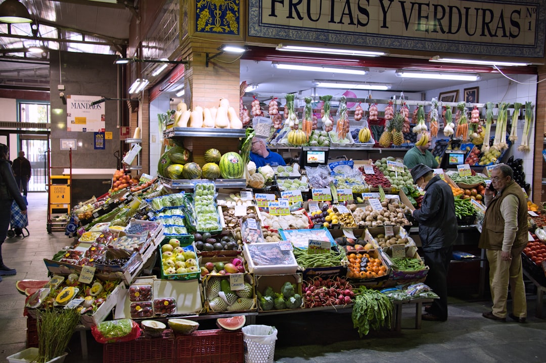 Cuatro Caminos: o mercado histórico de Havana - Ave de México Cristina | Secret World Trip Planner