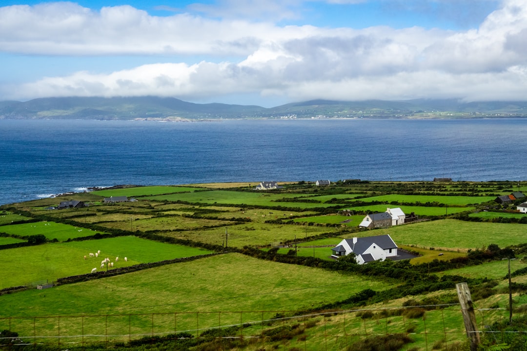 Caher: Der Dritte Höchste Berg Irlands im Herzen von Kerry - Killarney Road | Secret World Trip Planner