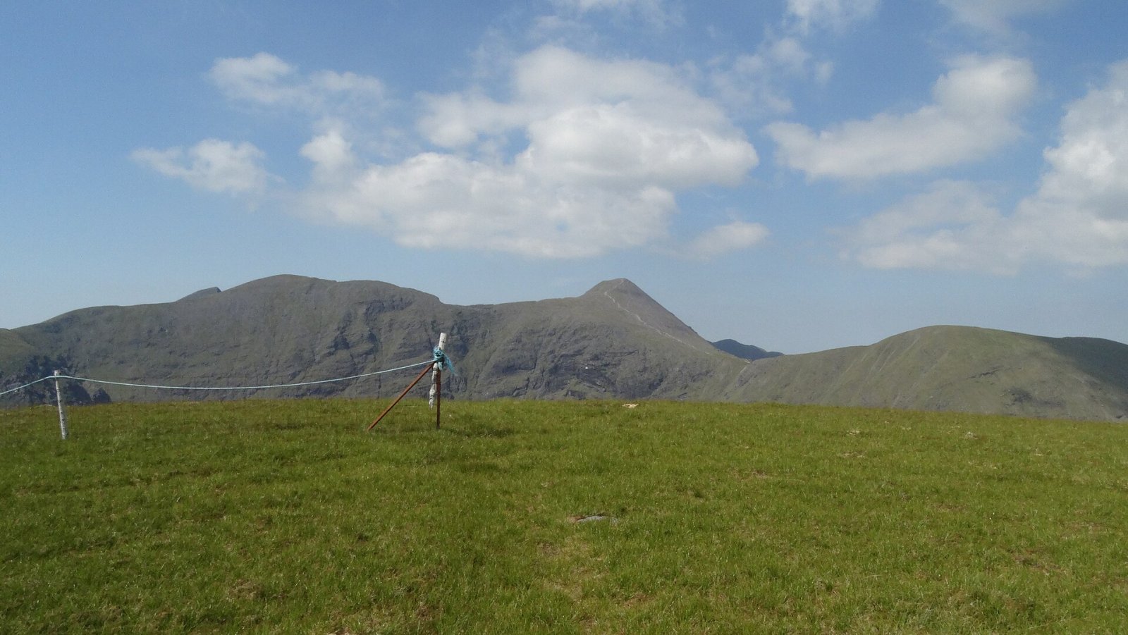 Découvrez Broaghnabinnia : un joyau naturel en Irlande - Killarney Road | Secret World Trip Planner