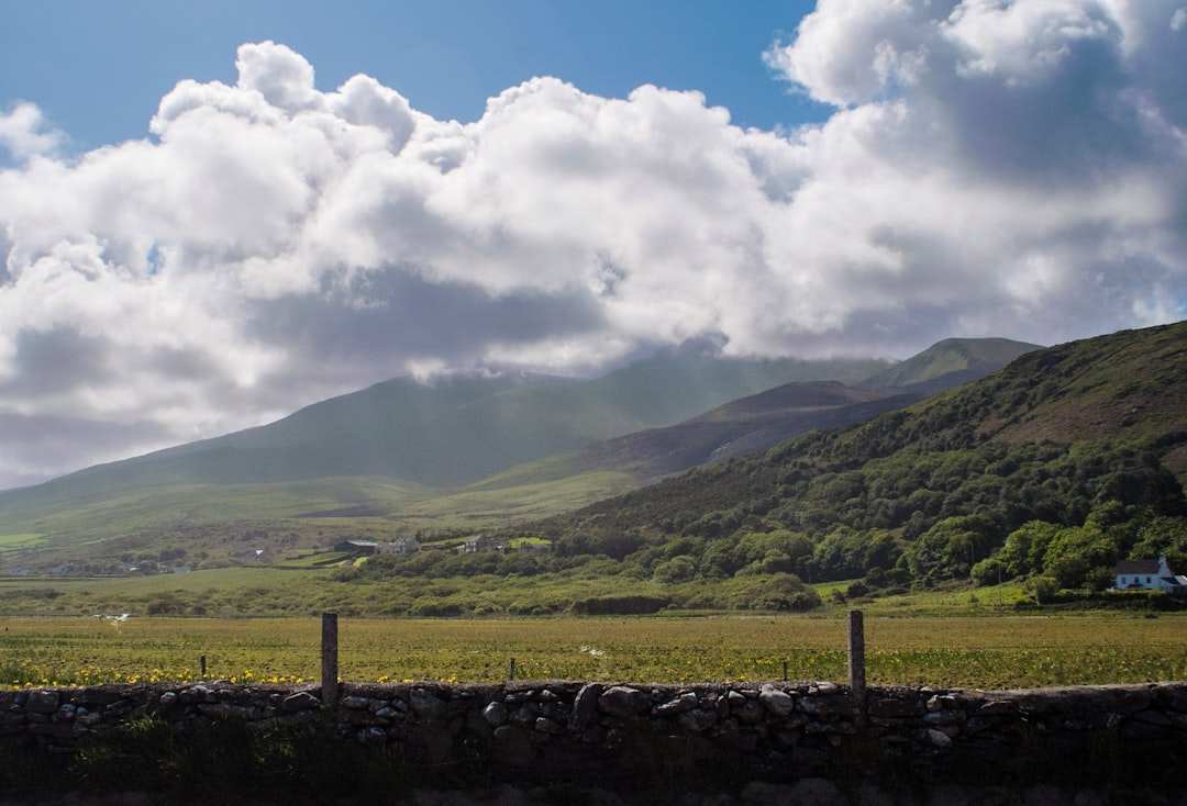 Descubre Slieve Carr: la montaña remota de Irlanda - Tarsaghaun | Secret World Trip Planner