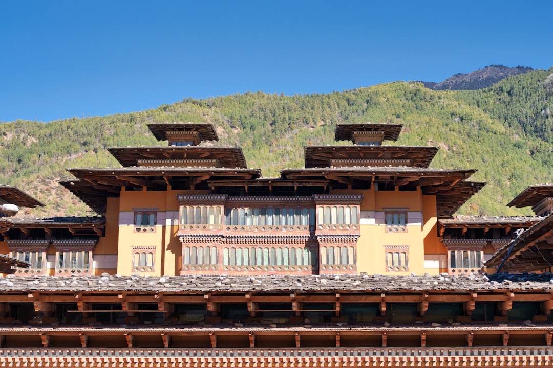 Vins d'altitude à Shangri-La : vignobles et Himalaya - Diqing Tibetan Autonomous Prefecture | Secret World Trip Planner