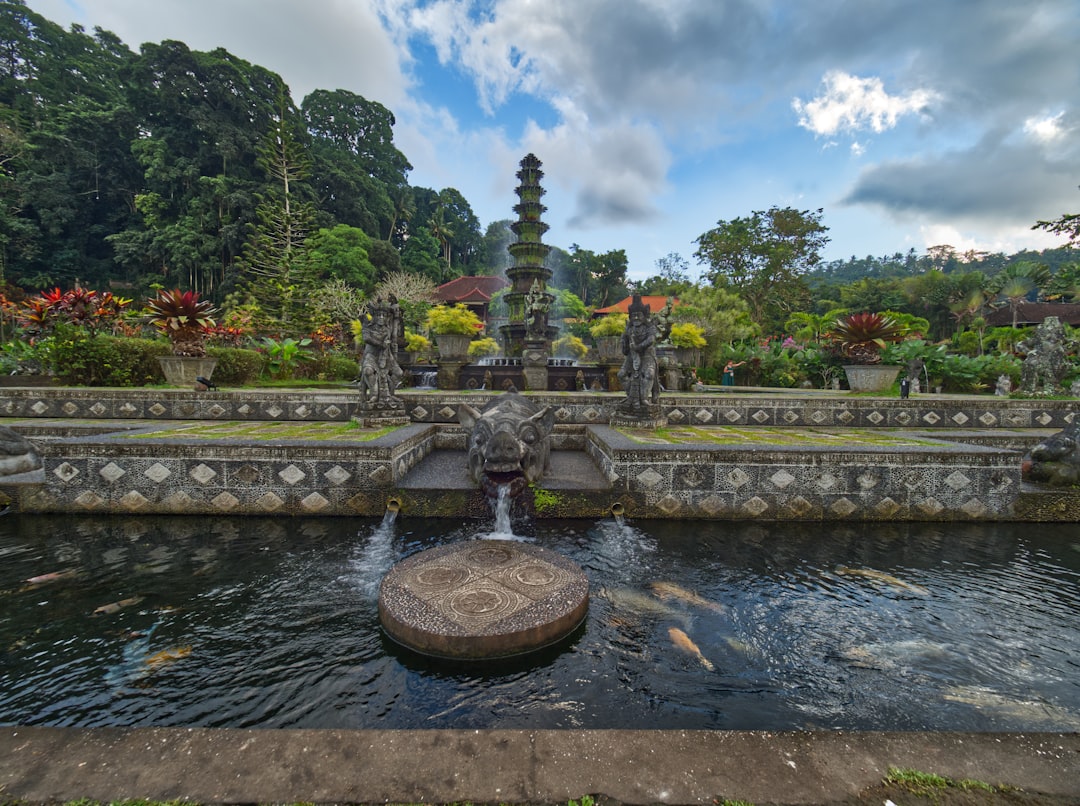 提尔塔·冈嘎:巴厘岛水上皇宫的魅力 - Kabupaten Karangasem | Secret World Trip Planner