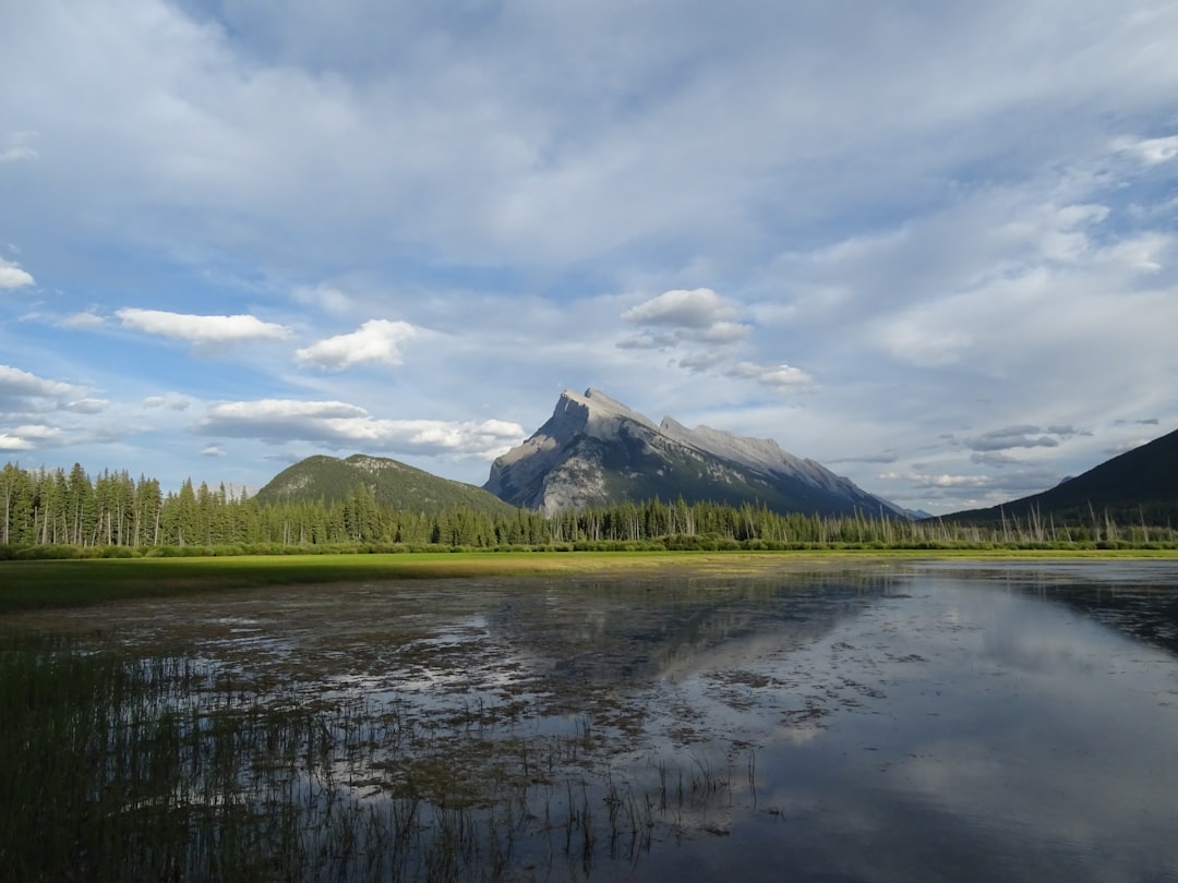 Lagos Vermilion: belezas naturais nas Rockies - Banff | Secret World Trip Planner