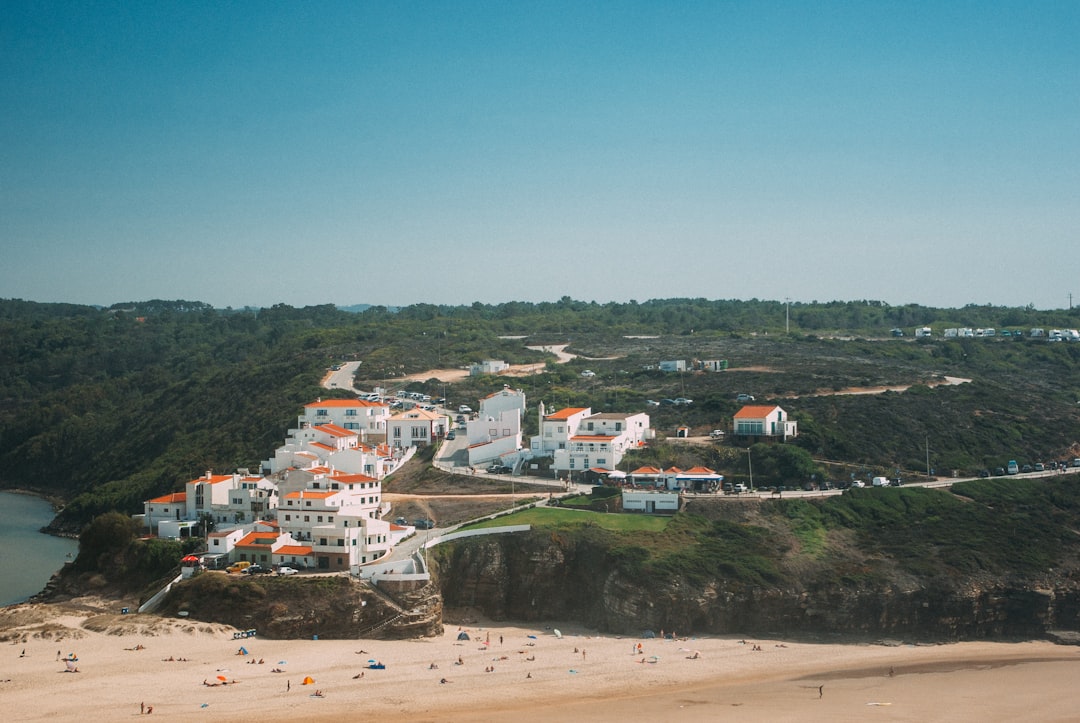 Descubra Louriça: um canto da natureza em Portugal - Ermida | Secret World Trip Planner