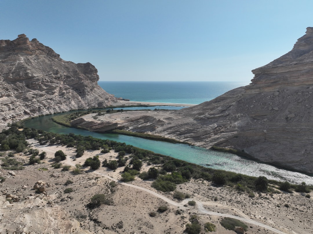Scopri Jabal Sumaynah: un gioiello naturale dell'Oman | Secret World Trip Planner