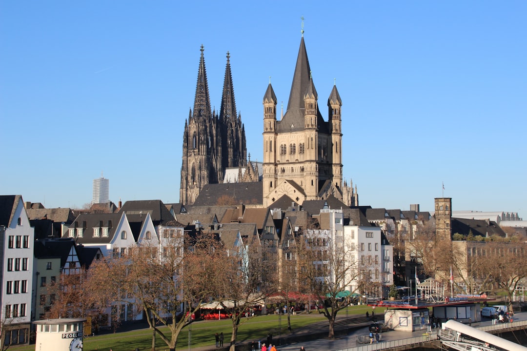 ケルン大聖堂:ヨーロッパ最高のゴシック建築 - Domkloster 4 | Secret World Trip Planner