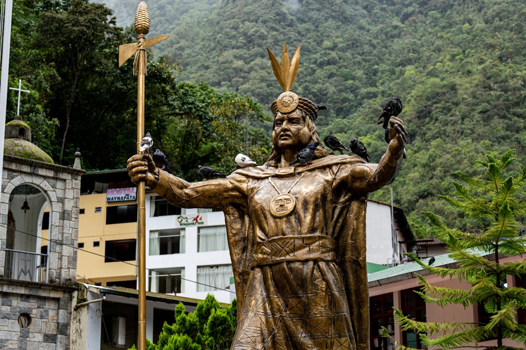 Statua di Che Guevara a Santa Clara: guida completa - C26V+Q82 | Secret World Trip Planner