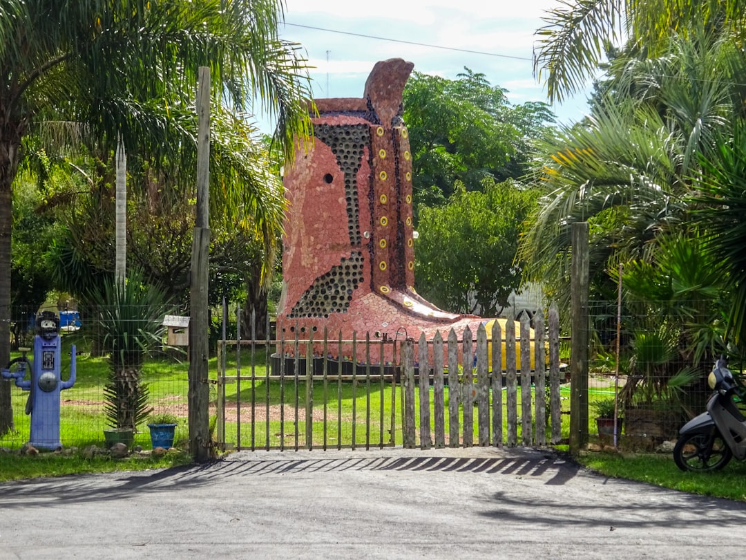 Parque das Esculturas de Providência: arte no Mapocho - 7520274 Providencia | Secret World Trip Planner