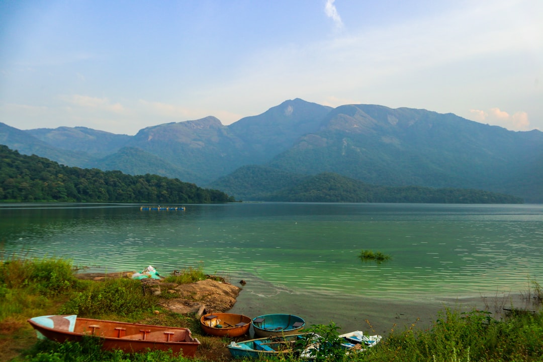 Lago Phewa, Pokhara: reflejo del Annapurna - Lago Phewa | Secret World Trip Planner