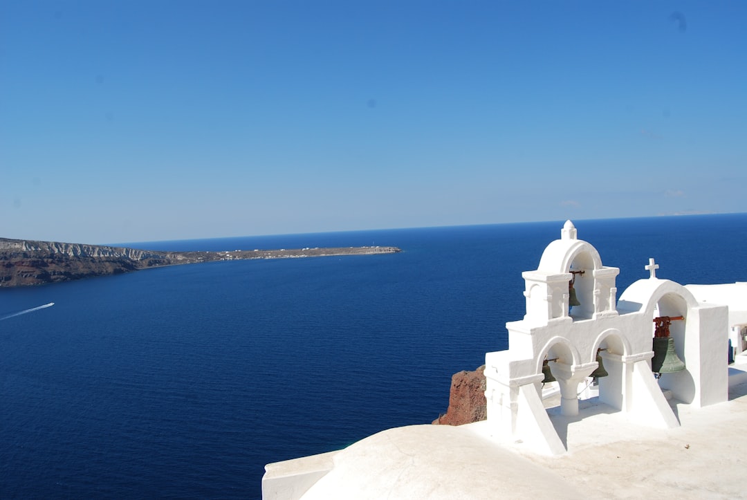 A trilha de Fira a Oia: descubra a caldeira - CCPF+X3 | Secret World Trip Planner
