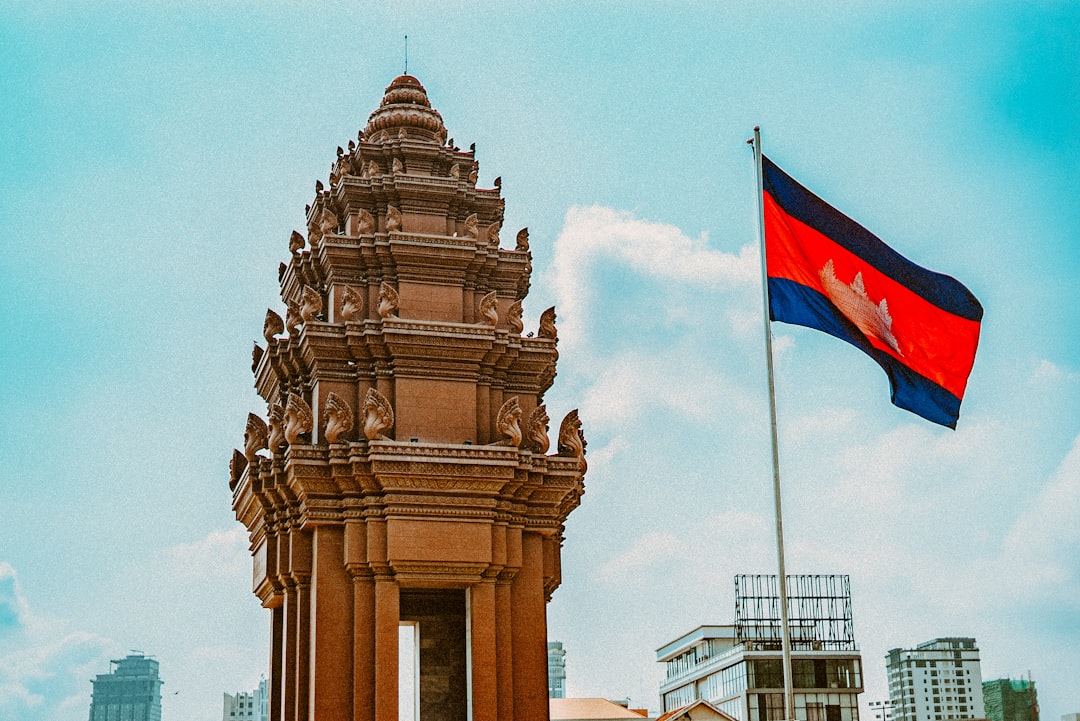 Monument à l'Indépendance de Kep : Histoire et Signification - Krong Kaeb | Secret World Trip Planner