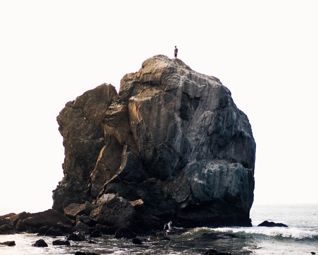 Te Hoho Rock: o arco de pedra de Cathedral Cove - Hei Marine Reserve | Secret World Trip Planner