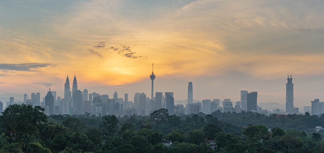 ペトロナスツインタワー:クアラルンプールの建築と高所 - 50088 Kuala Lumpur | Secret World Trip Planner