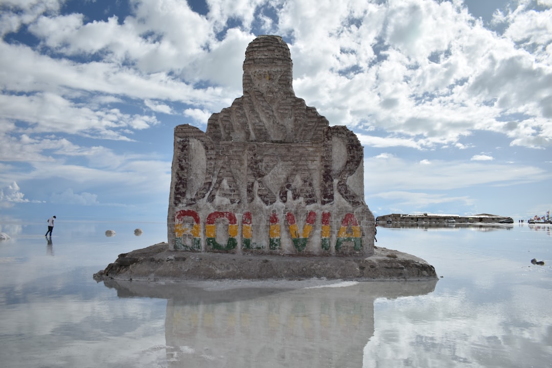 Arco: Eine Reise zwischen Kultur und Abenteuer in Bolivien - Copacabana | Secret World Trip Planner