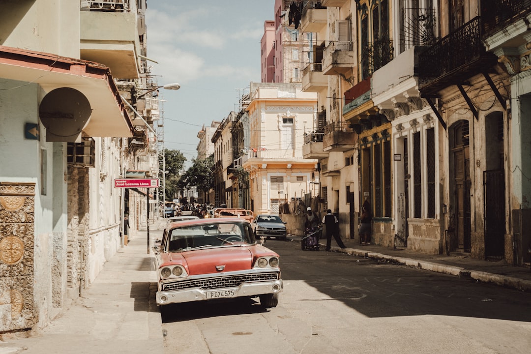 Explora Don Quijote: Un Viaje en la Cultura Cubana - La Habana | Secret World Trip Planner