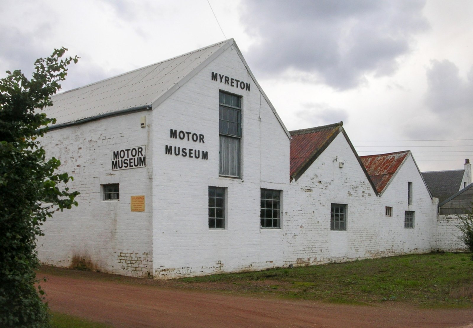 Descubre el Myreton Motor Museum: un viaje en el tiempo en Escocia - 253G+JC Longniddry | Secret World Trip Planner